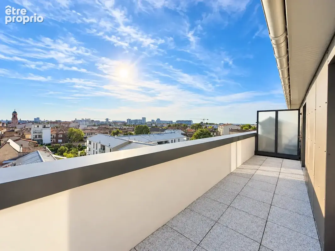 T4 avec terrasse panoramique au cœur des Chartrons - photo 3