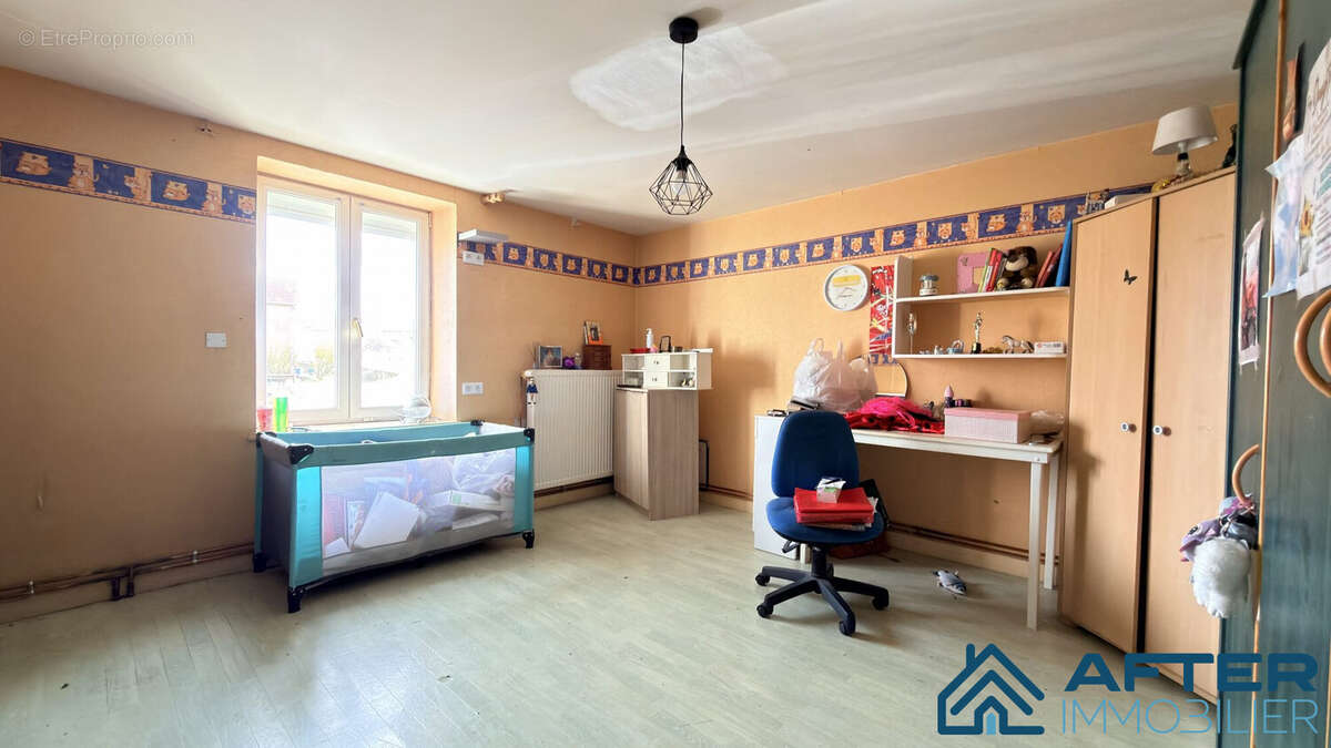 Maison à XERMAMENIL