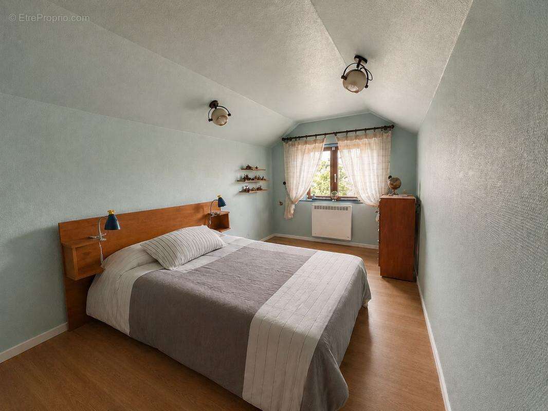 Maison à ETOUY