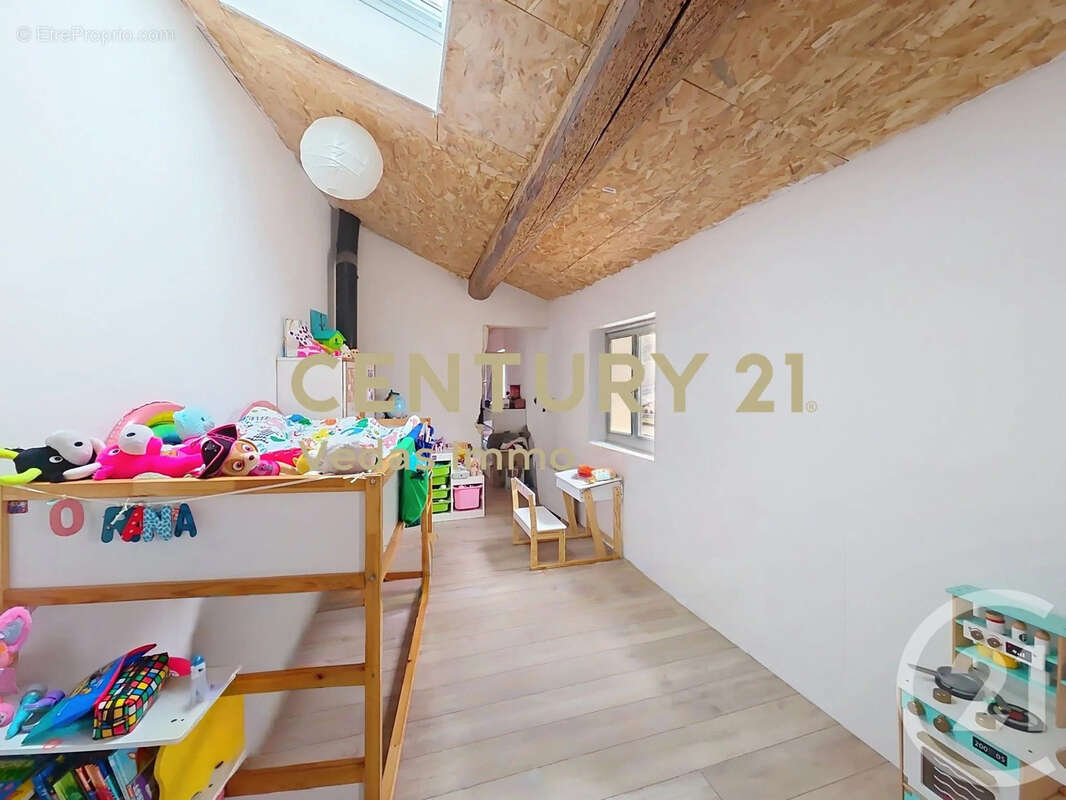 Maison 133 m² à Pignan  - photo 8