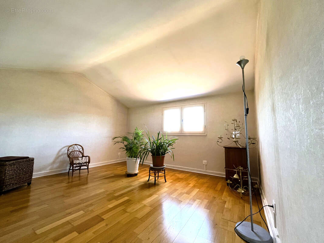 Maison à MESCHERS-SUR-GIRONDE