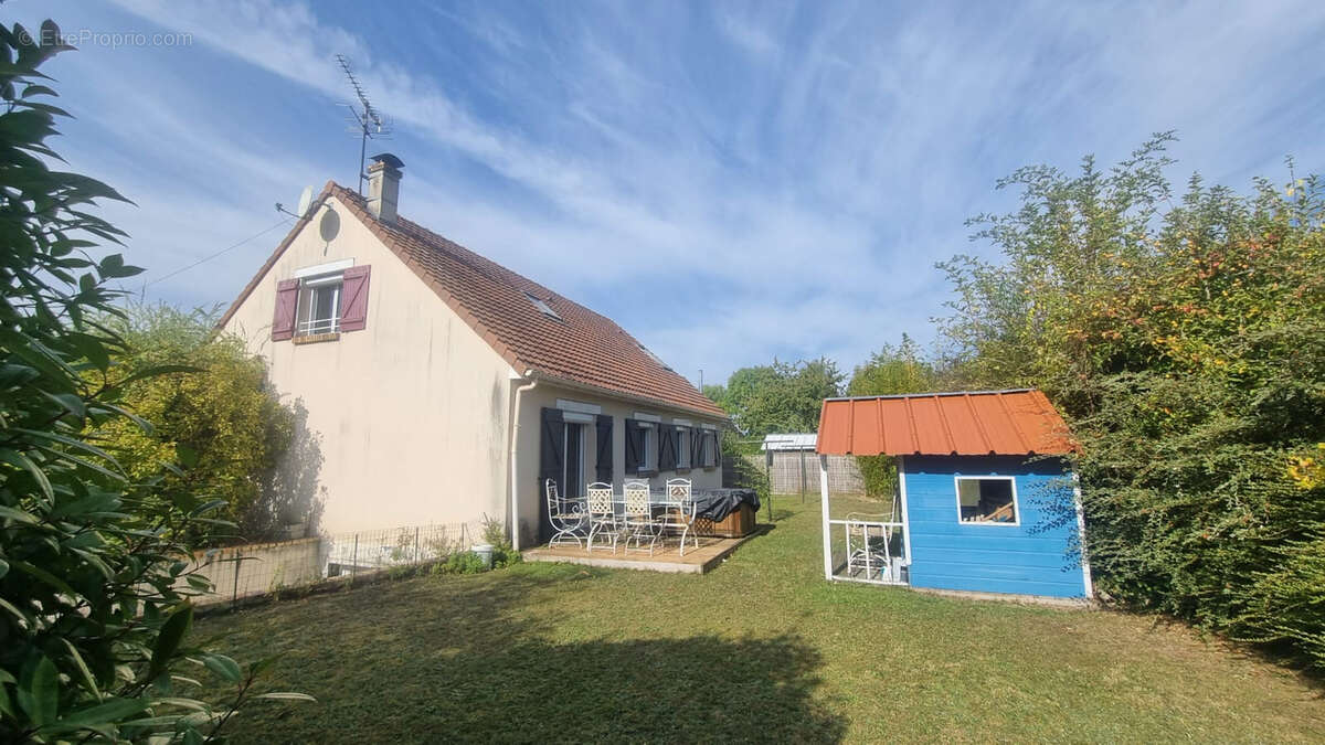 Maison à SAHURS