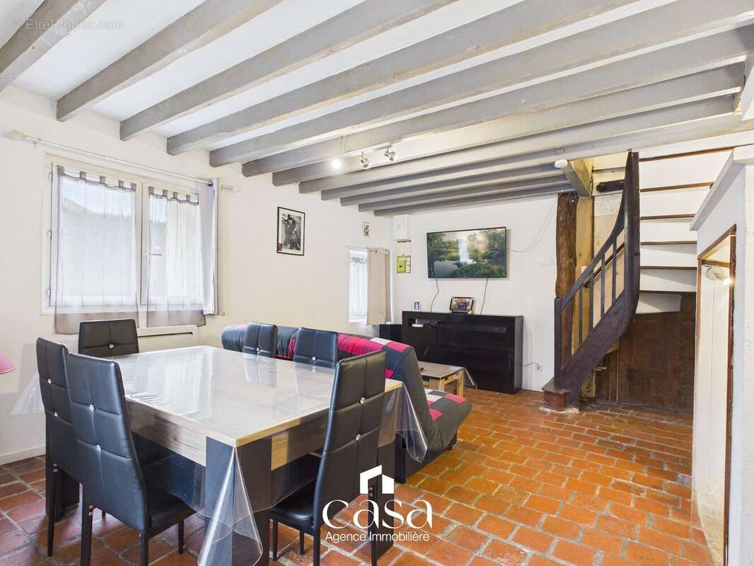 Maison à MEZIDON-CANON