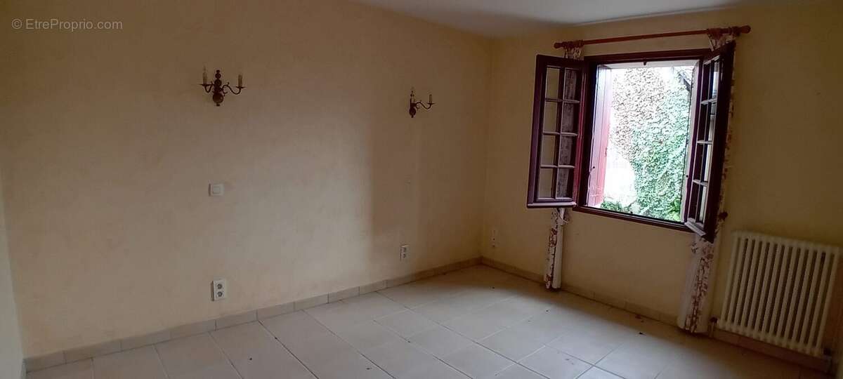 Maison à SAINTE-MAURE-DE-TOURAINE