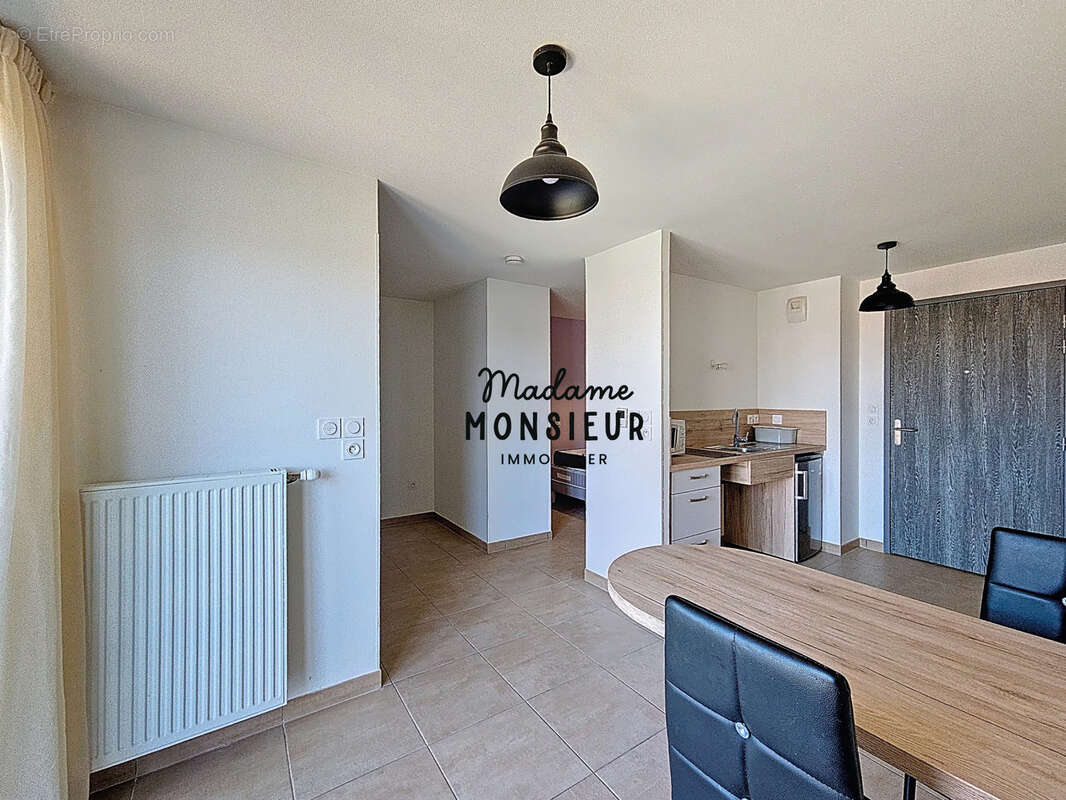 Appartement à SAINT-ETIENNE-DE-SAINT-GEOIRS