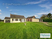 Maison à LA FEUILLIE