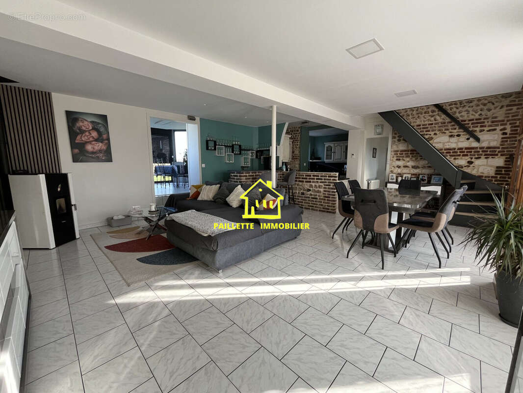 Maison à SAINT-ROMAIN-DE-COLBOSC