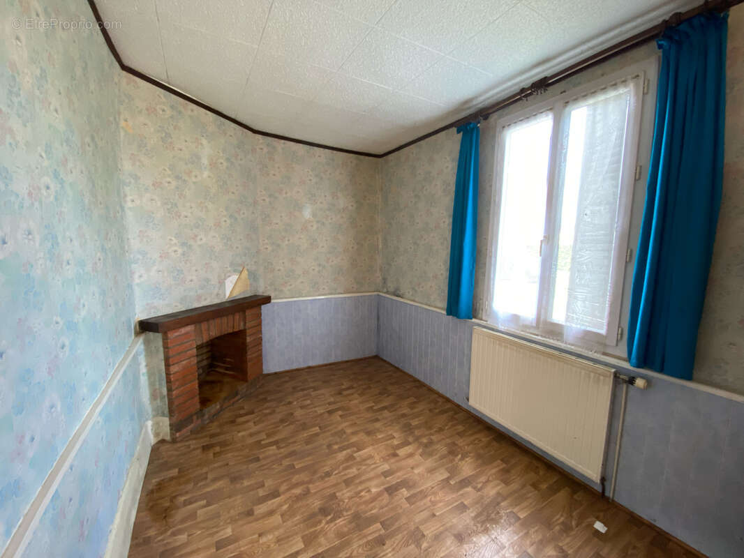 Maison à FOURCIGNY