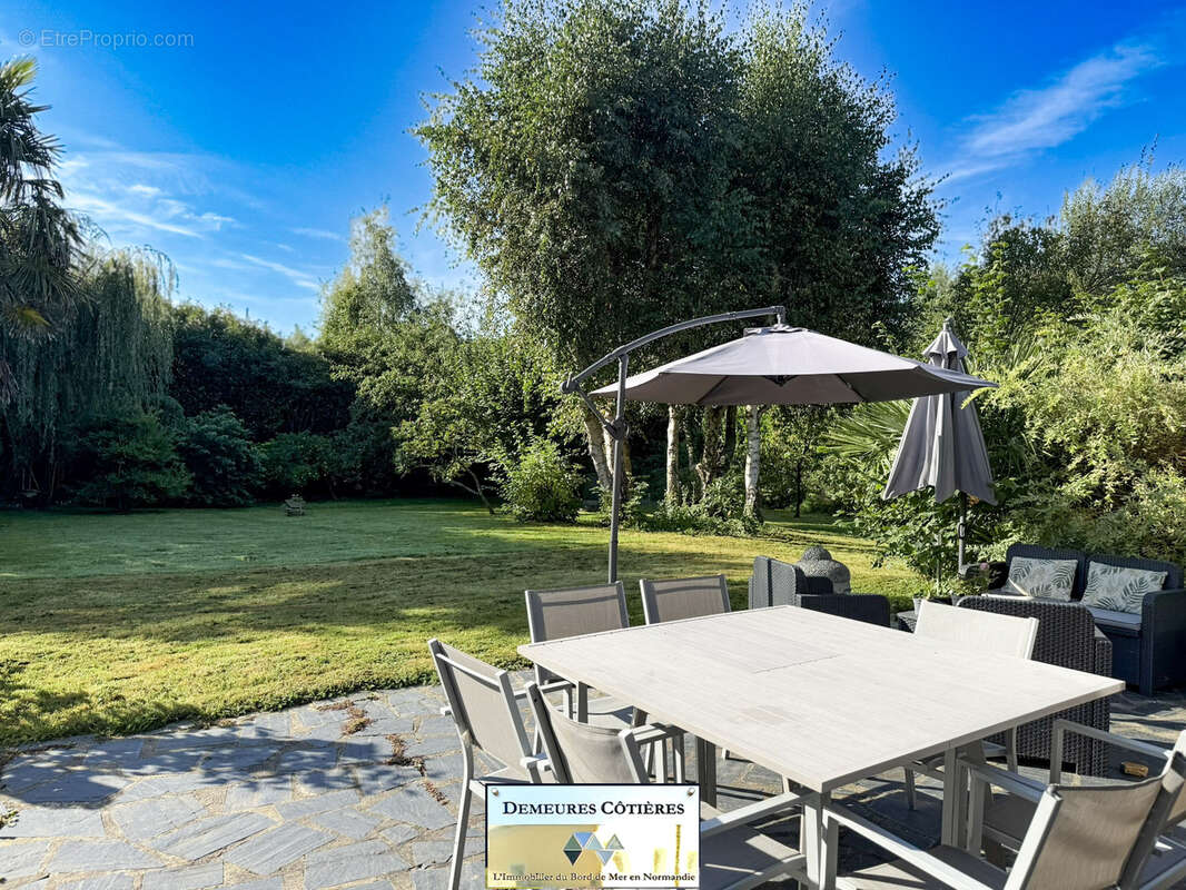 Maison à OCTEVILLE-SUR-MER