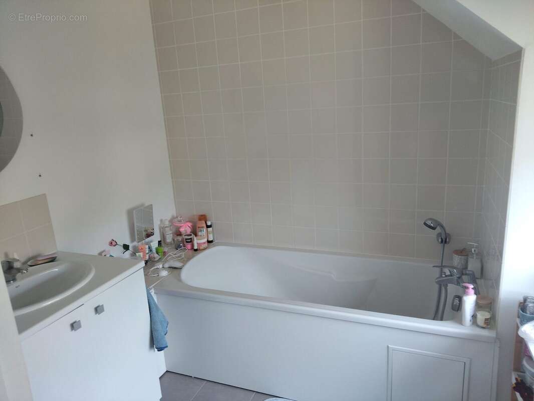 Salle de bain - Maison à VOISCREVILLE