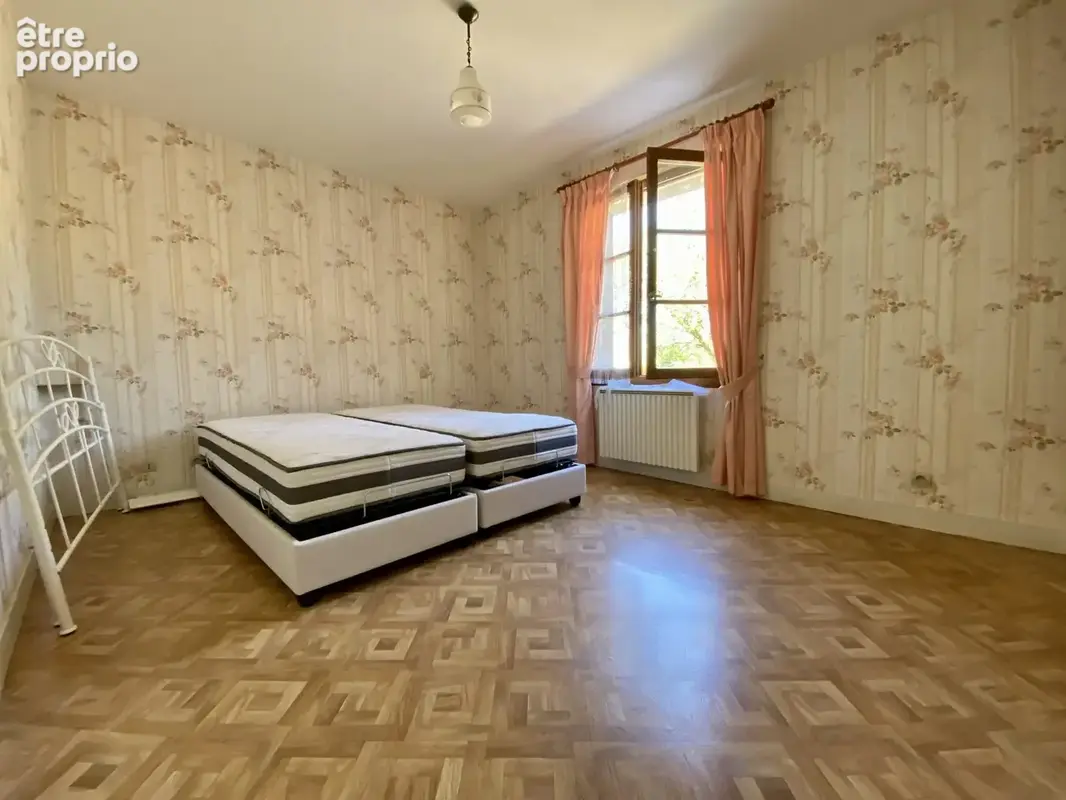 Maison 81 m² à Saint-Jean-Saint-Germain  - photo 8