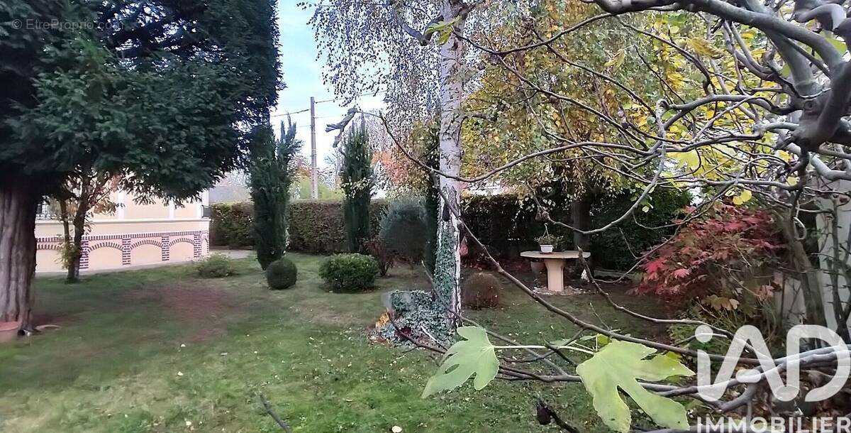 Photo 1 - Maison à BEAUMONT-SUR-OISE