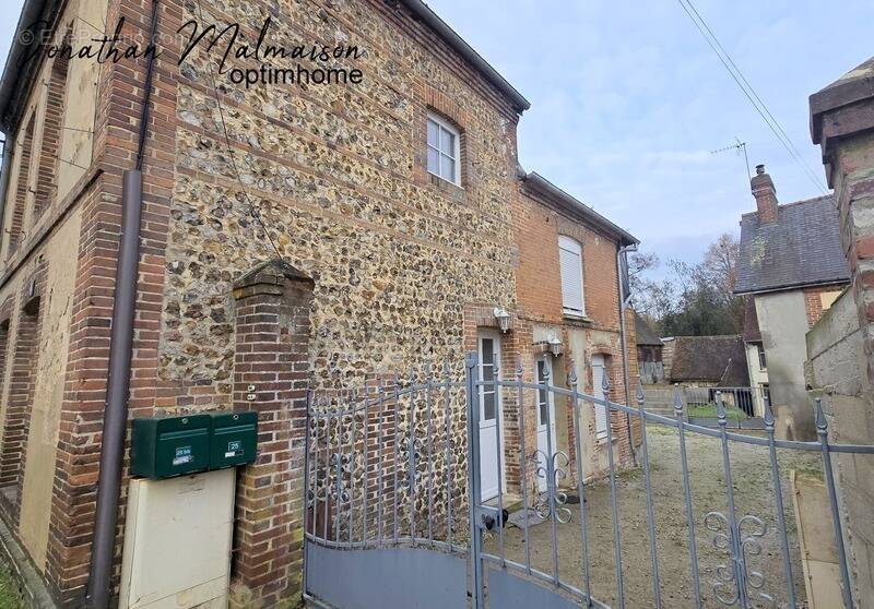 Appartement à L'AIGLE