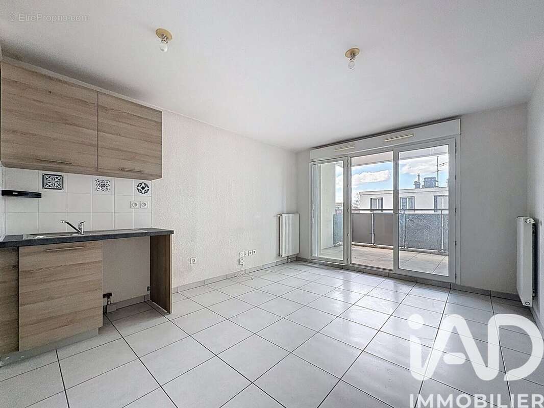 Photo 6 - Appartement à LYON-8E