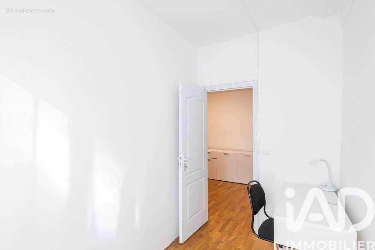 Photo 5 - Appartement à PARIS-11E