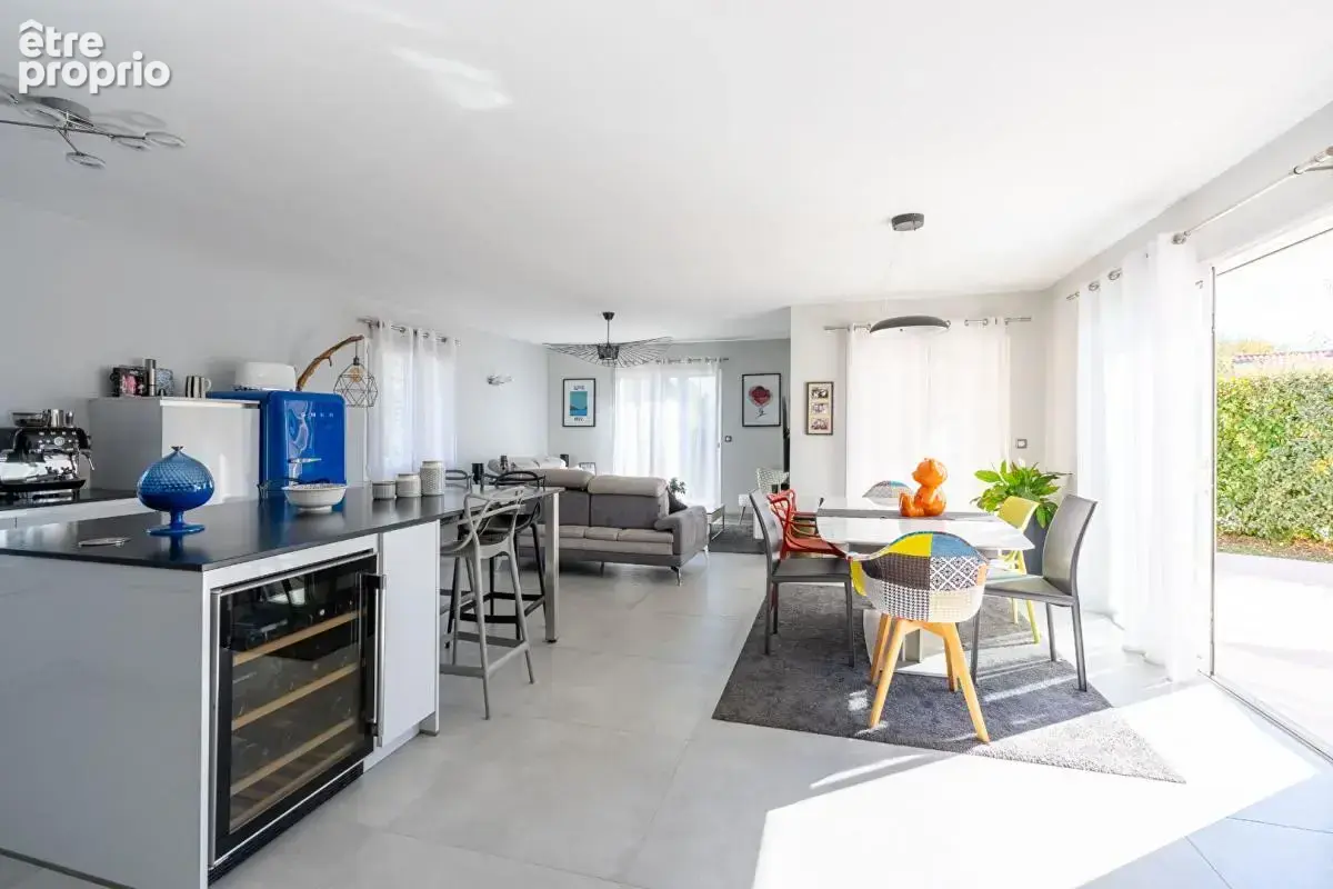 Maison Gorges 5 P . 4 Chs . 121.85 M² . T 883 M² . Garage . Piscine . Terrasses . Abri voiture - photo 9