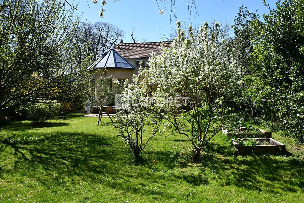 Maison à LA CELLE-SAINT-CLOUD