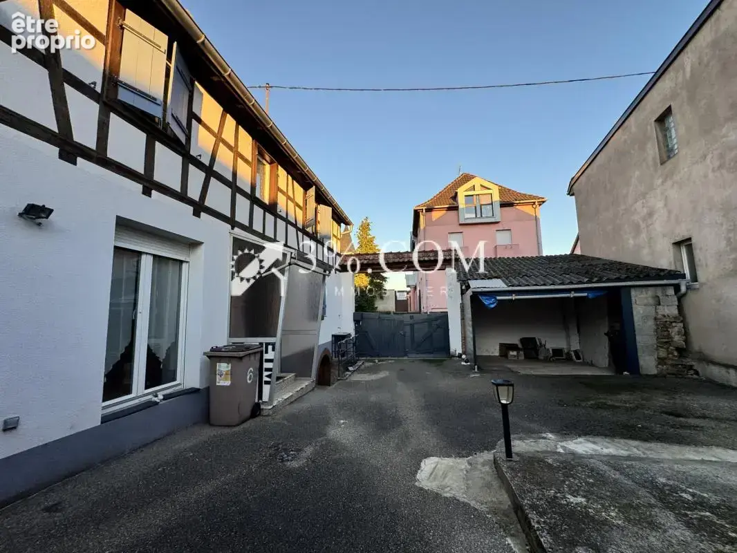 3%COM Maison rénovée avec 3 chambres - cour - cave - photo 16
