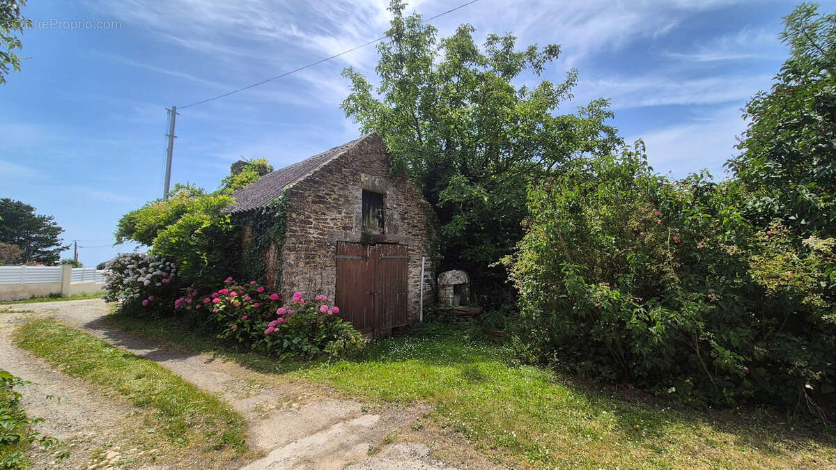 Maison à CLOHARS-CARNOET
