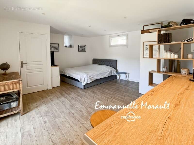 Maison à BAGNOLS-EN-FORET