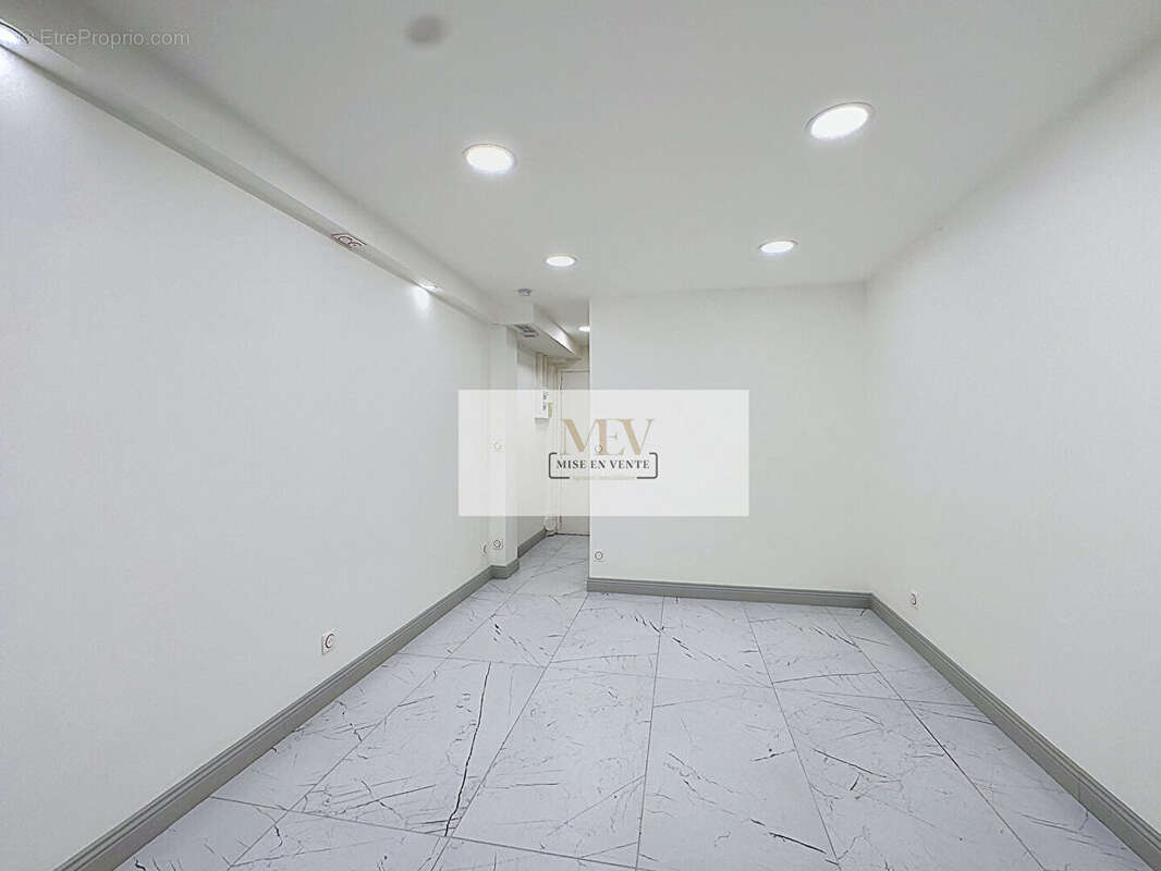 Local commercial - Avenue de Joinville - Nogent Sur Marne 20,42 m2 - photo 4