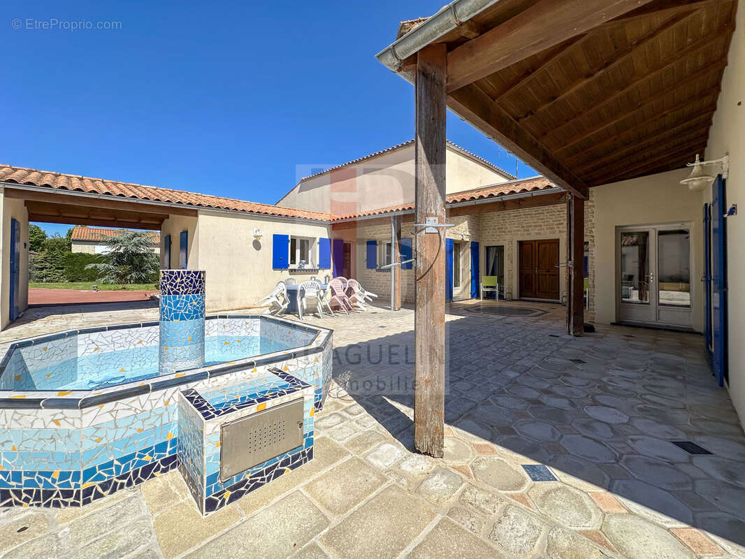 Maison à FOURAS