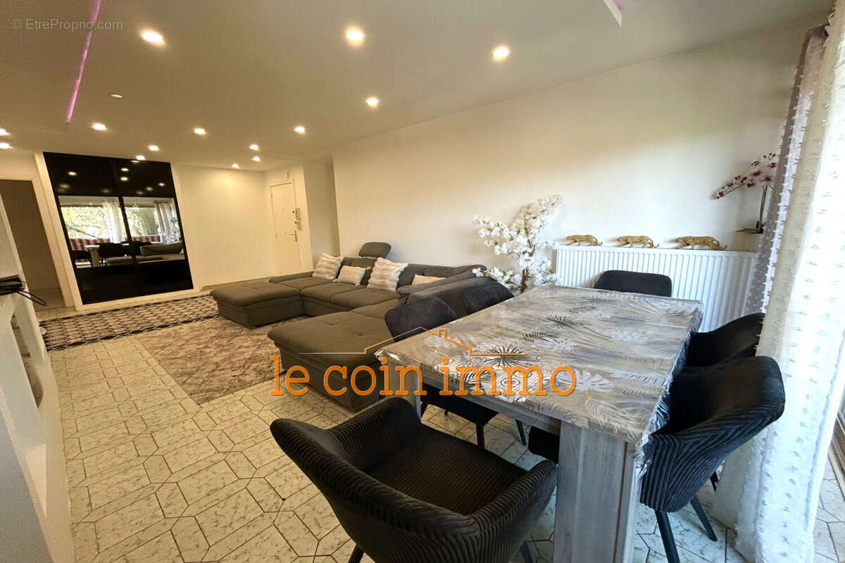 Appartement 78 m² à Antibes  - photo 2