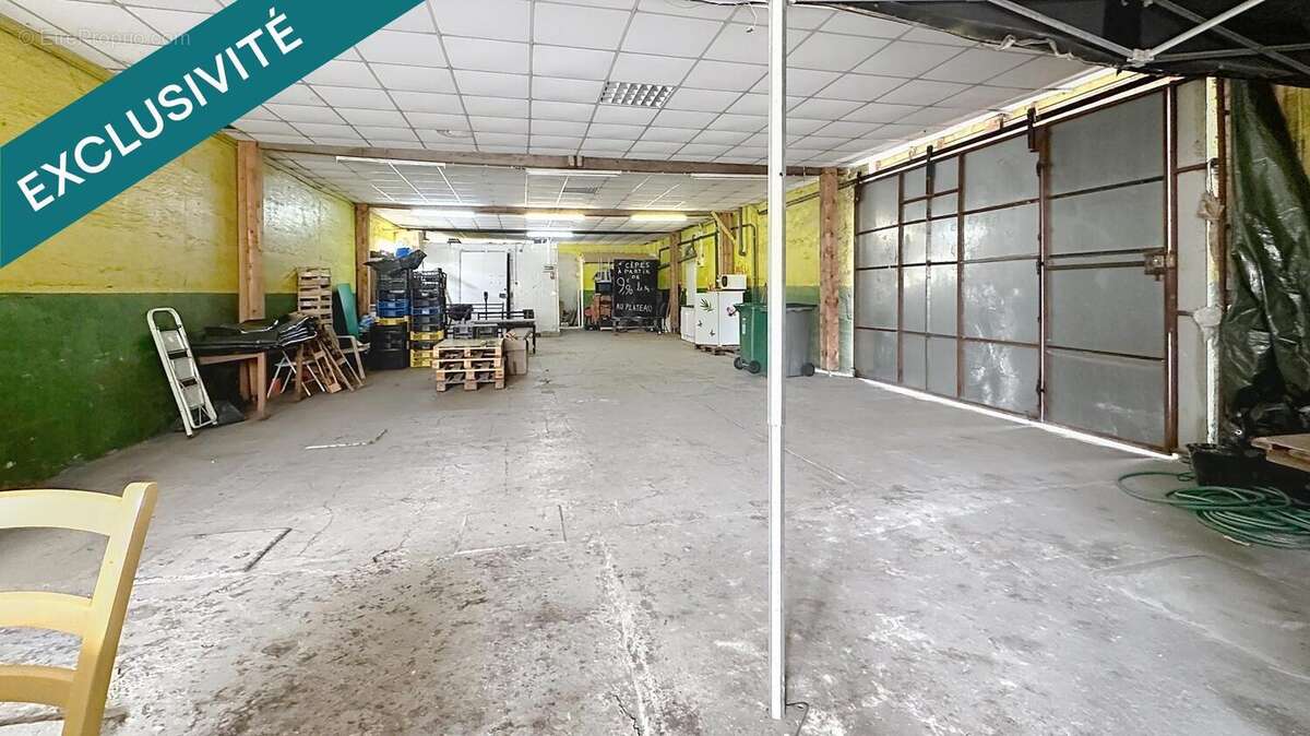 Commerce 305 m² à Ambares-Et-Lagrave  - photo 2
