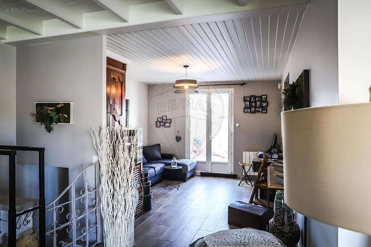 Maison à VAUX-SUR-MER