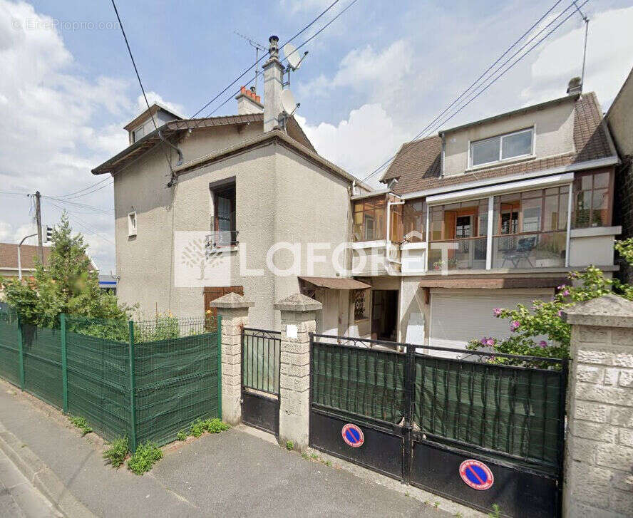 Appartement à VILLEMOMBLE