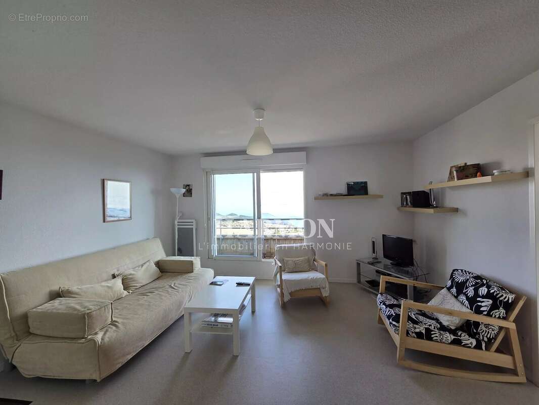 Appartement à ARETTE