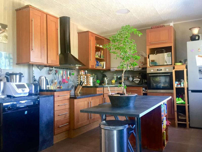 Maison à VILLENEUVE-LES-CERFS