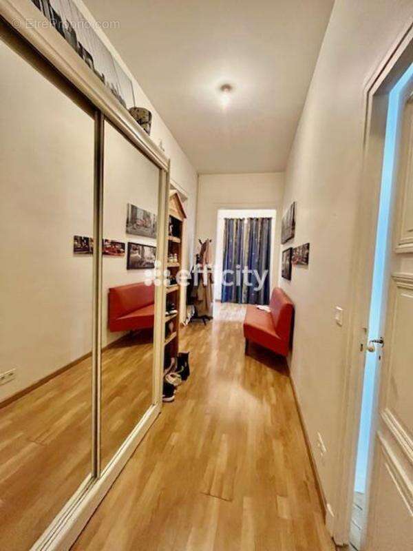 Appartement à PARIS-10E