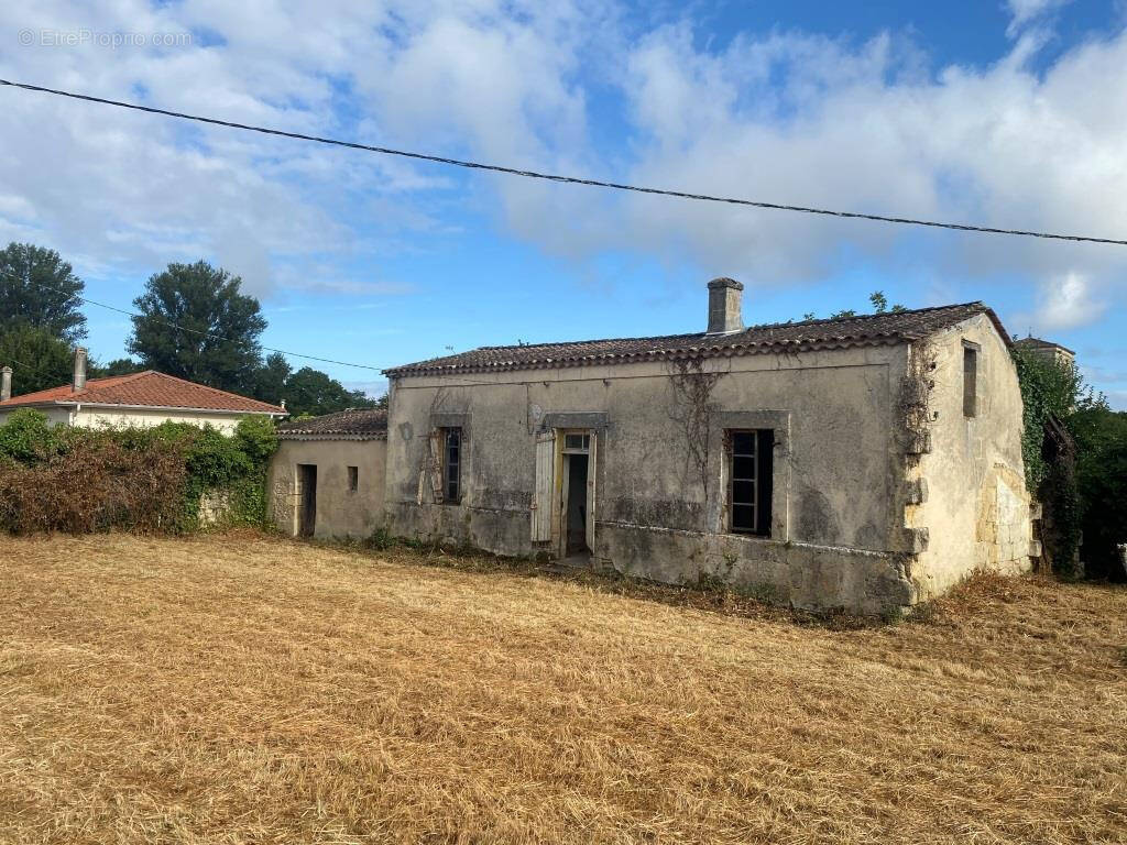 Maison à PUGNAC