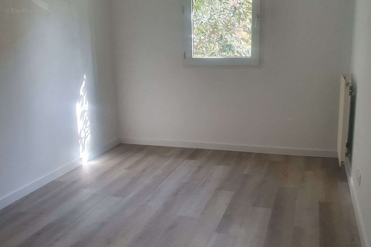 Appartement à MARSEILLE-11E