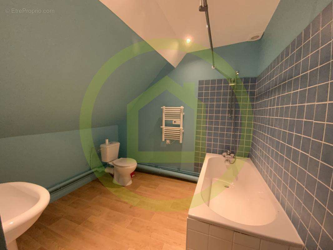 Maison à GENOUILLAC