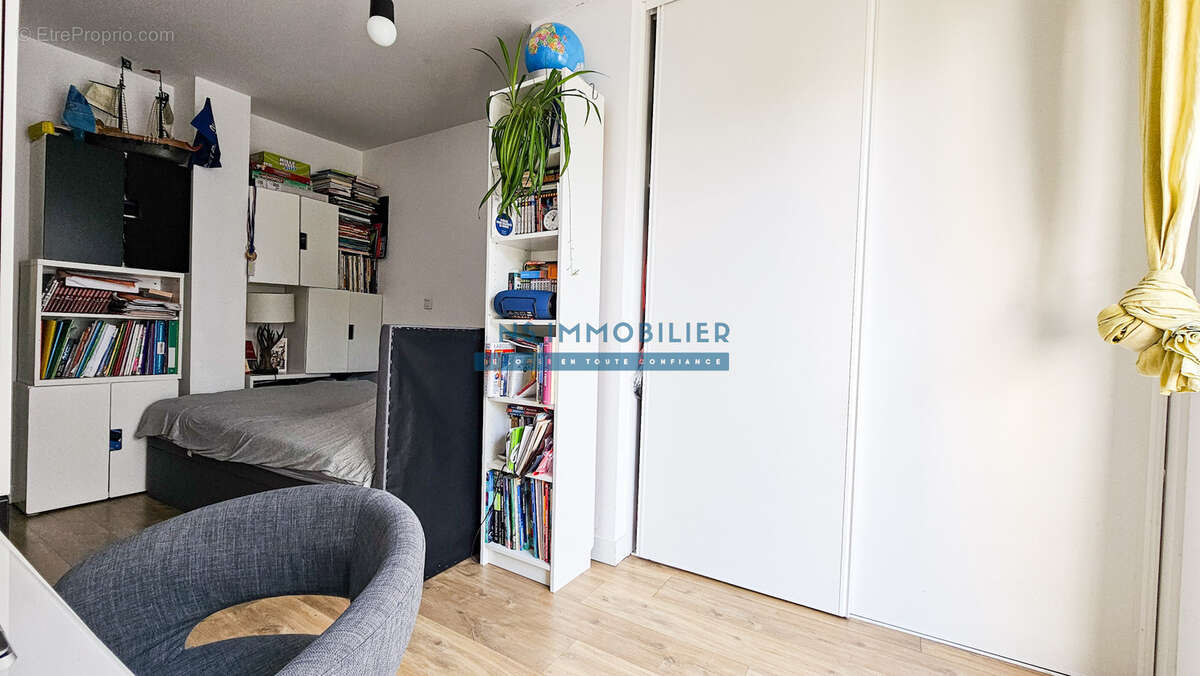 Appartement à SARTROUVILLE