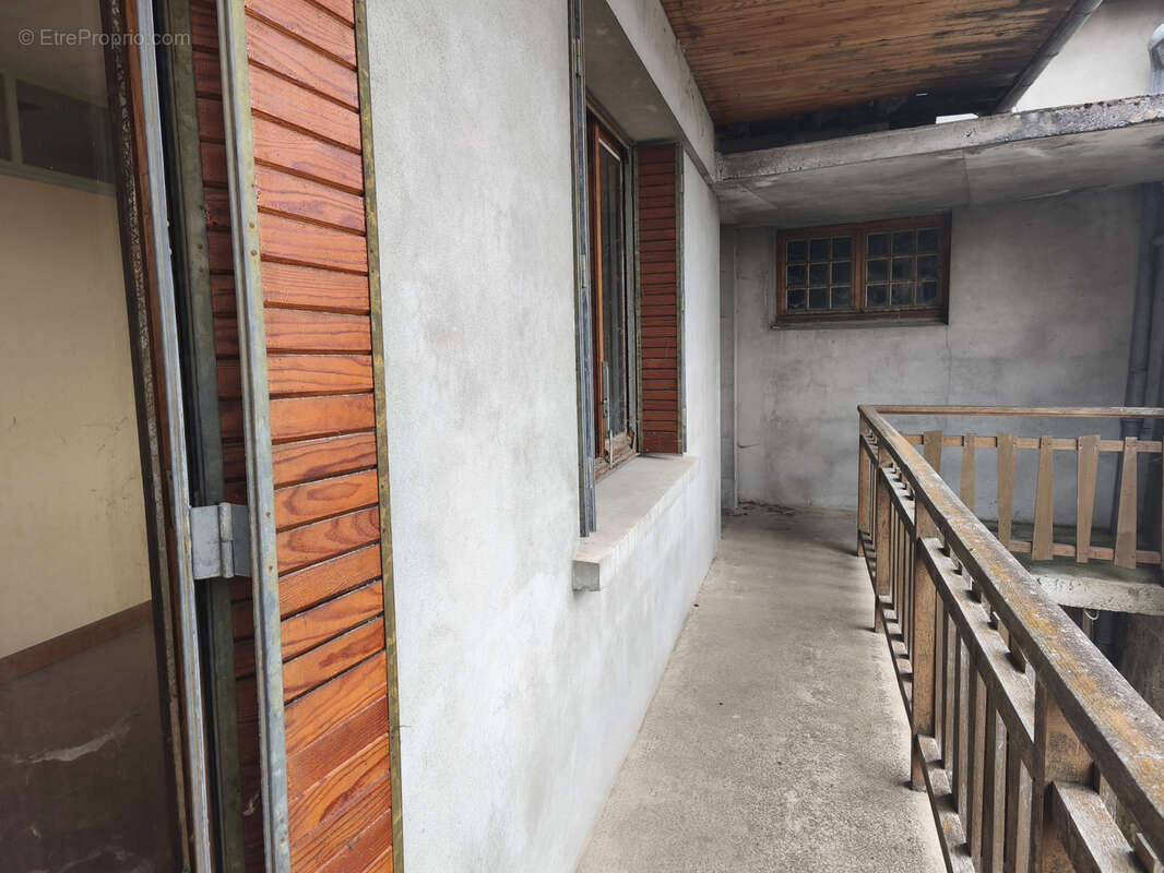 maison à rénover avec terrain - photo 6