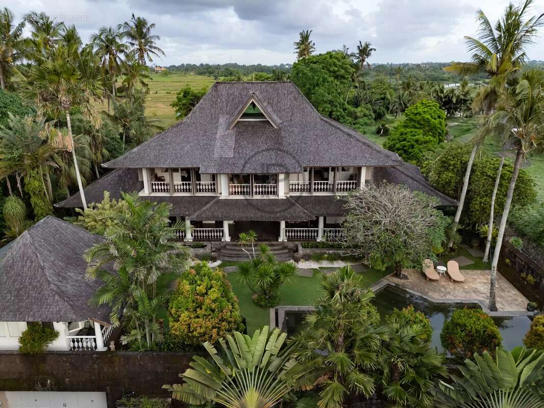 Domaine Colonial de Luxe Intemporel  Rare Résidence Familiale en Pleine Propriété près de Canggu, Bali - photo 9