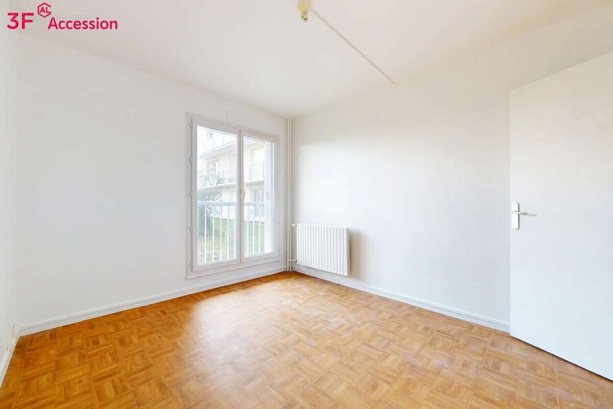 Appartement à MAGNY-LES-HAMEAUX