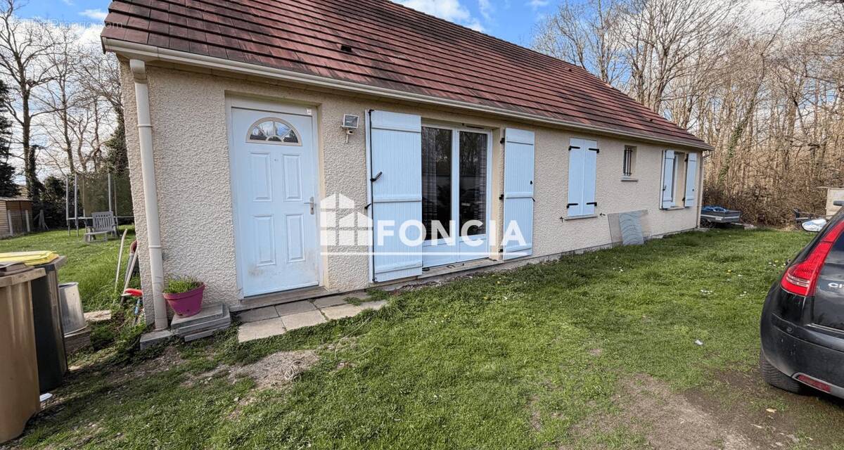 Maison à VERT-EN-DROUAIS
