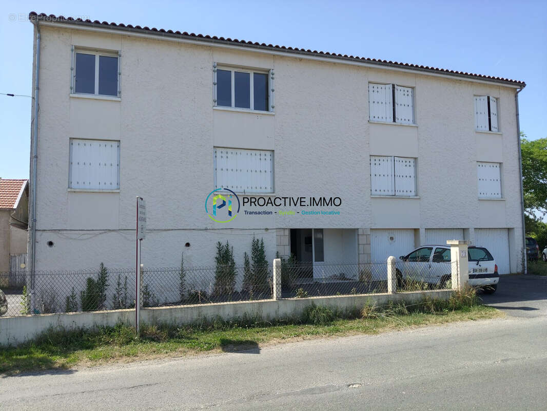 Appartement à VELINES