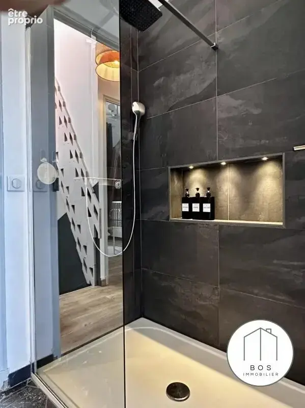 Élégante maison de ville rénovée à deux pas du centre histo - photo 15