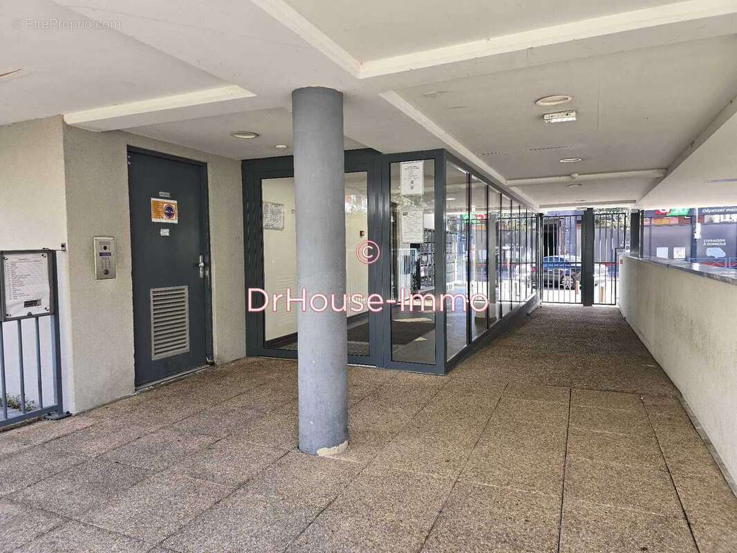 Appartement à GENNEVILLIERS