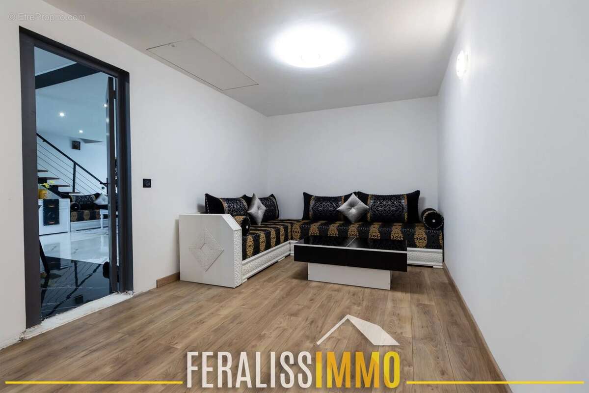 Maison à VAUX-SUR-SEINE