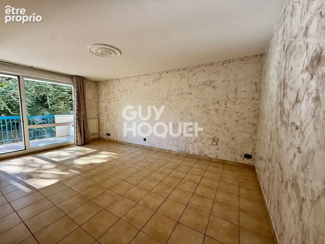 Lyon 5e / saint-irénée / t2bis balcon garage - photo 3