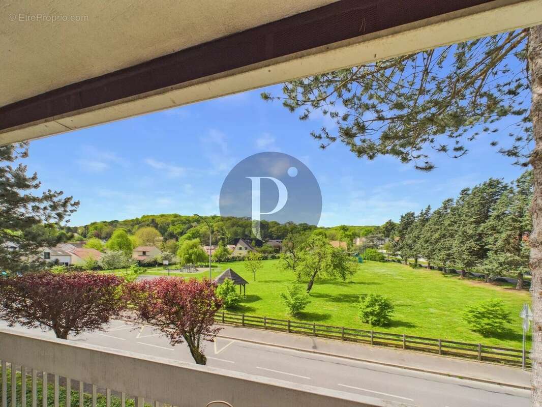 Appartement à VERRIERES-LE-BUISSON