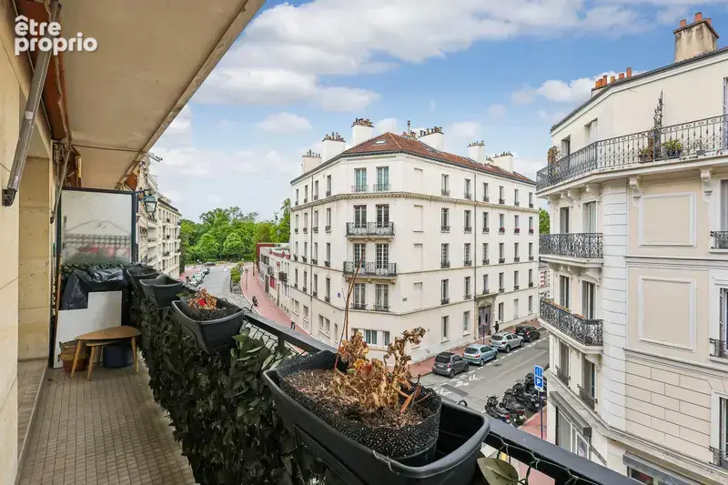 94160 Saint Mandé, à deux pas du Bois   Beau 3 pièces avec balcon dans un immeuble récent de standing - photo 2