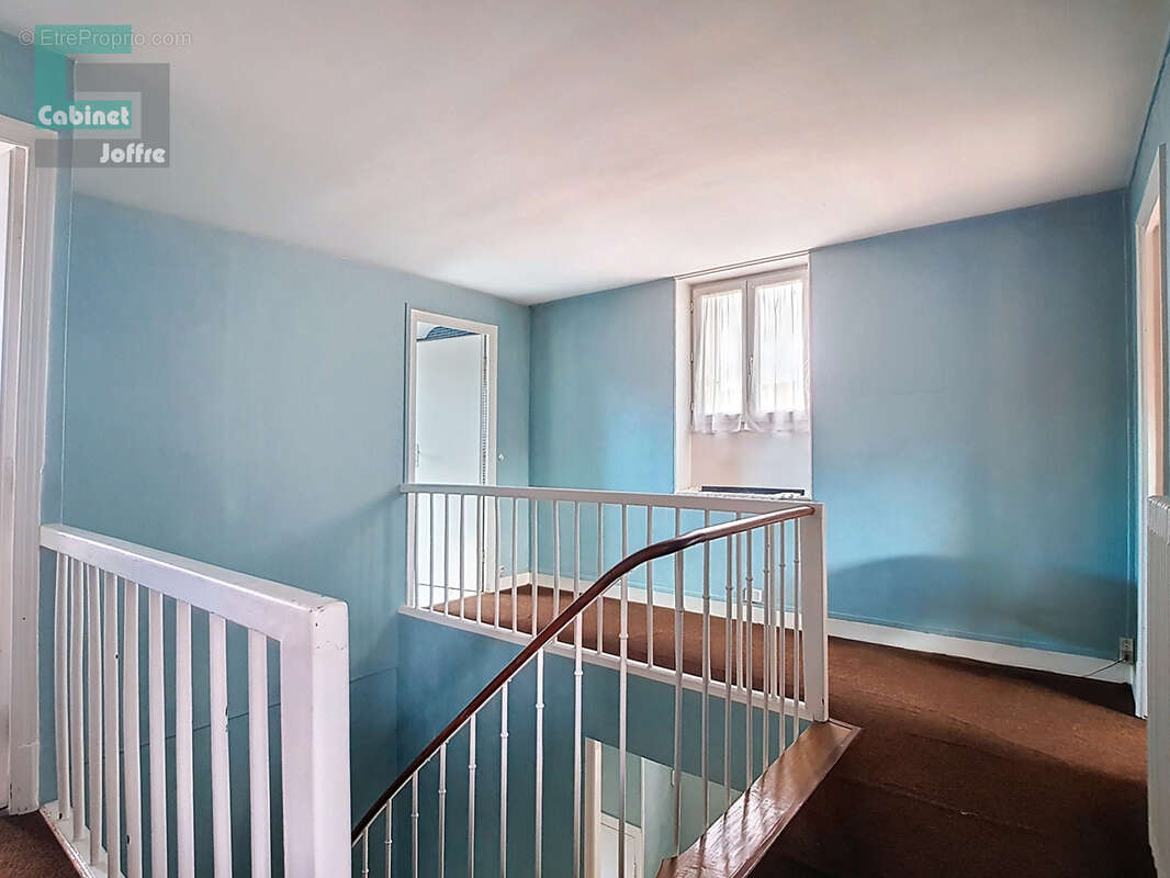 Maison à FONTAINEBLEAU