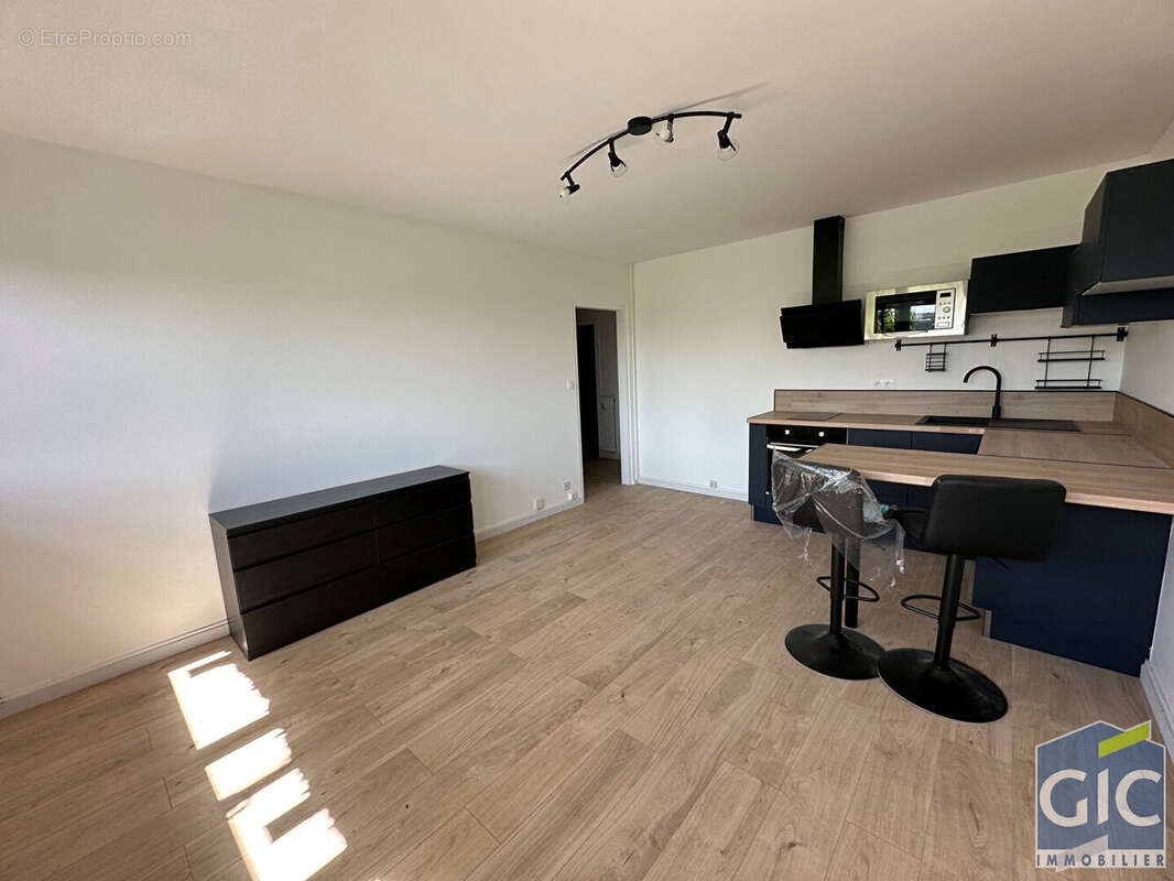 Appartement à HEROUVILLE-SAINT-CLAIR